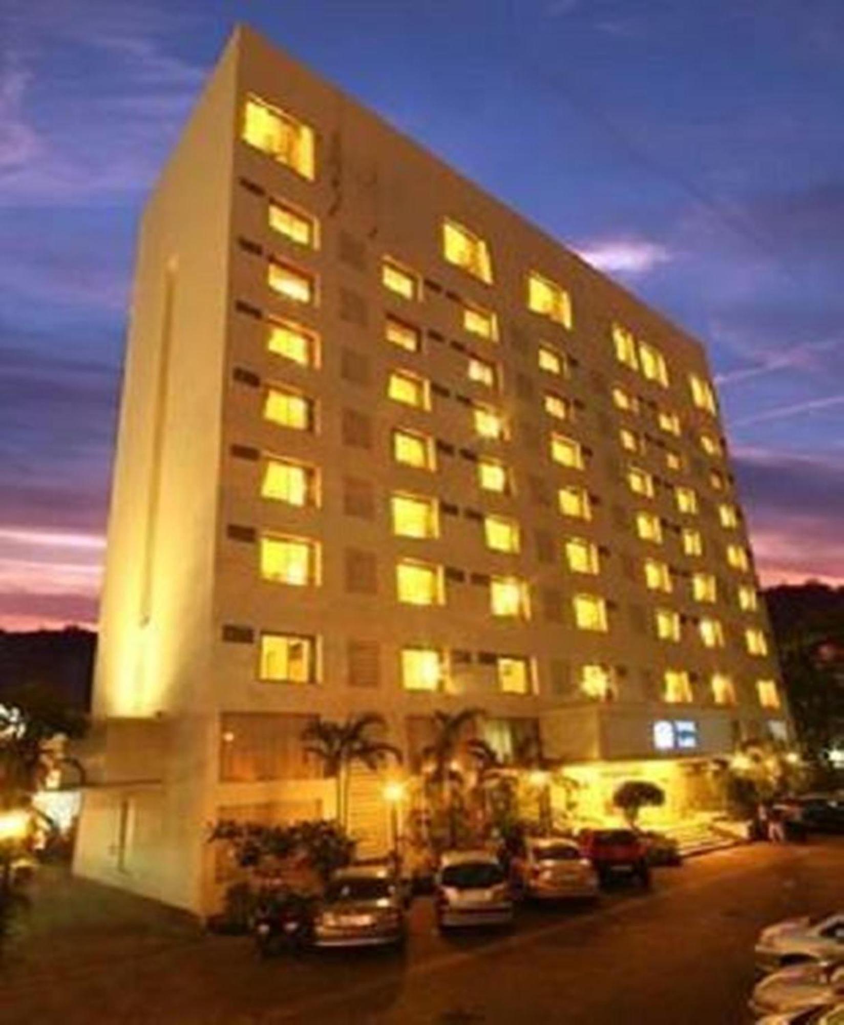 The Sahil Hotel Bombay Exterior foto