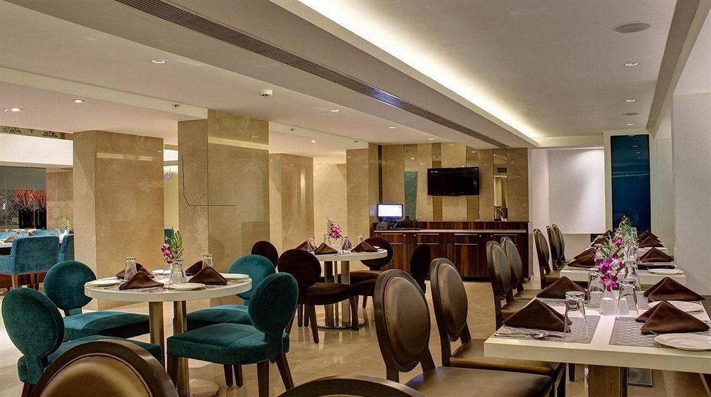 The Sahil Hotel Bombay Exterior foto